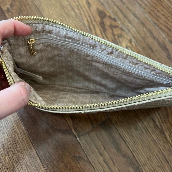 Large wristlet - Picture 2 of 2